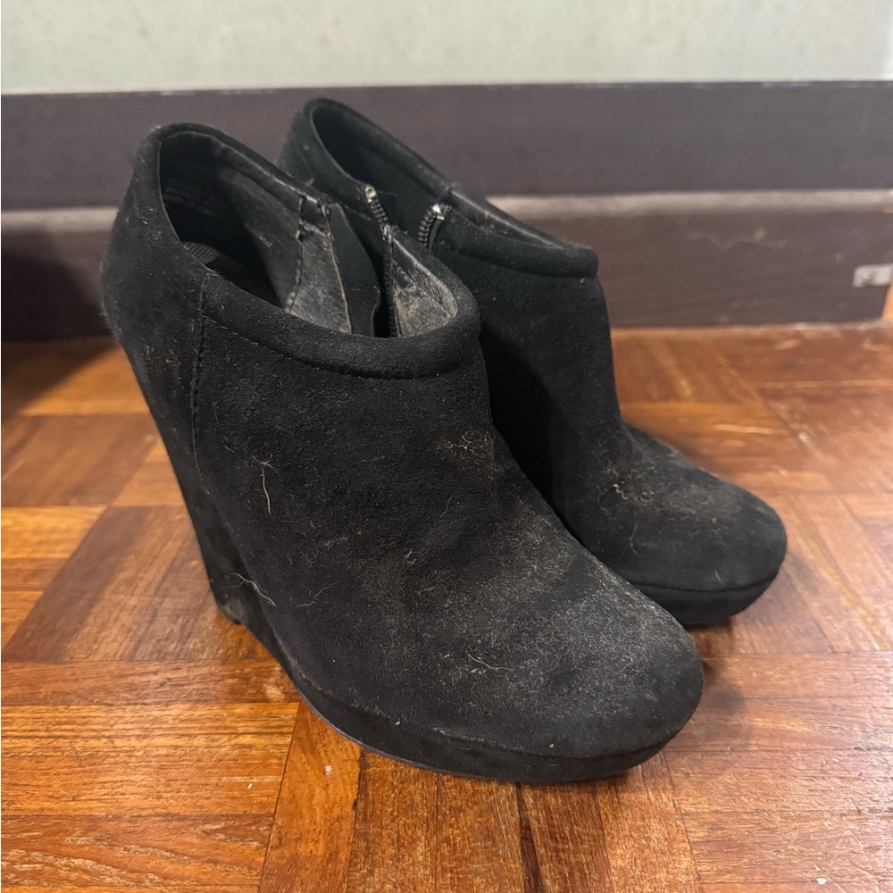 Trouvè Black Ankle Booties